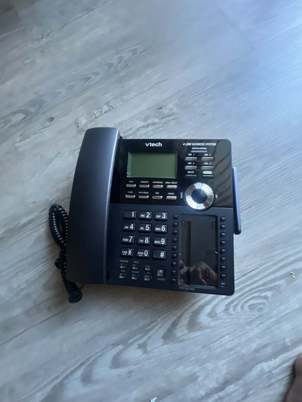 VTech AM18247 4-Line Business System Deskset